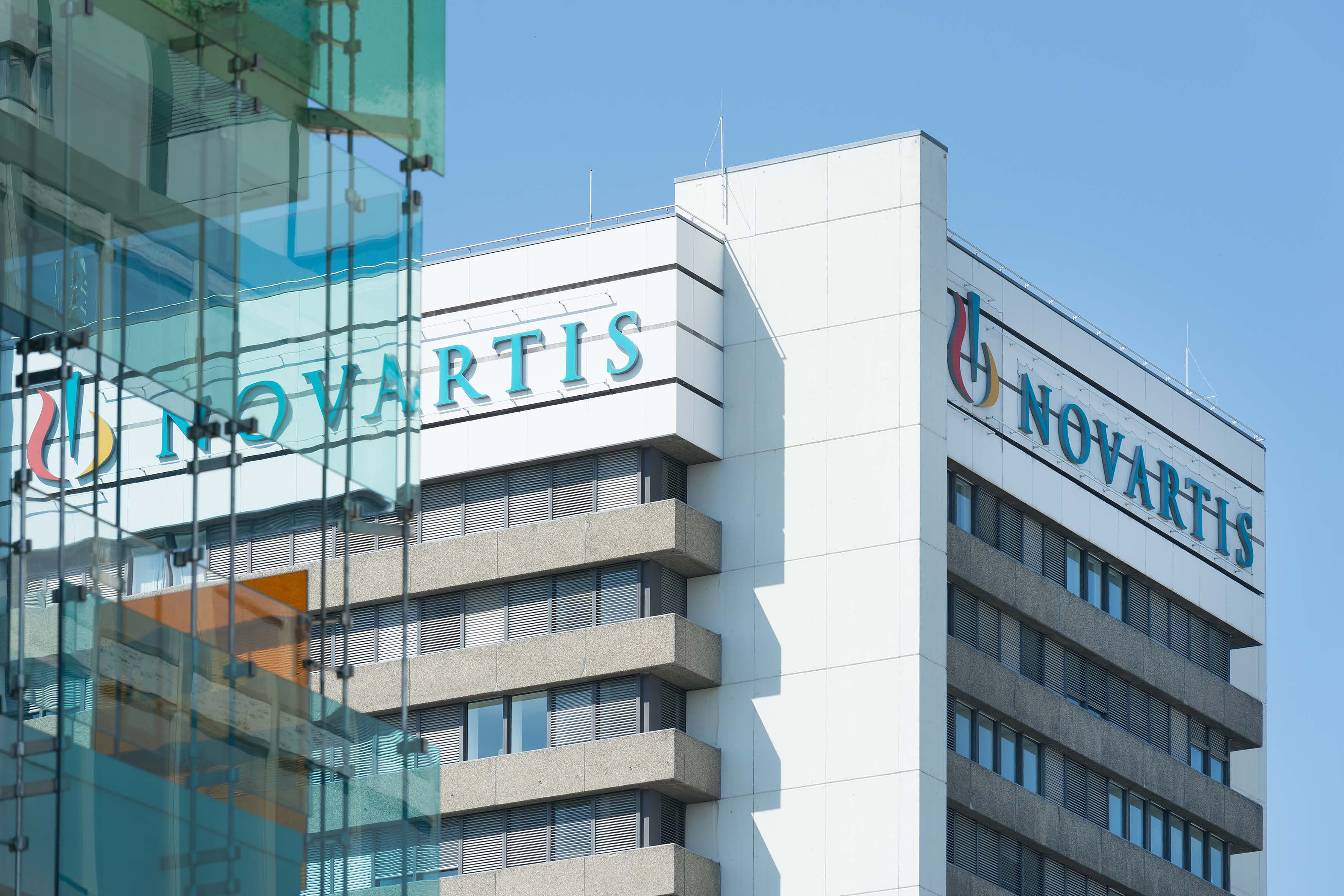 Novartis se ha comprometido a hacer una donación del medicamento contra la malaria hidroxicloroquina para apoyar los esfuerzos de la Caja Costarricense del Seguro Social en combatir la pandemia de COVID-19