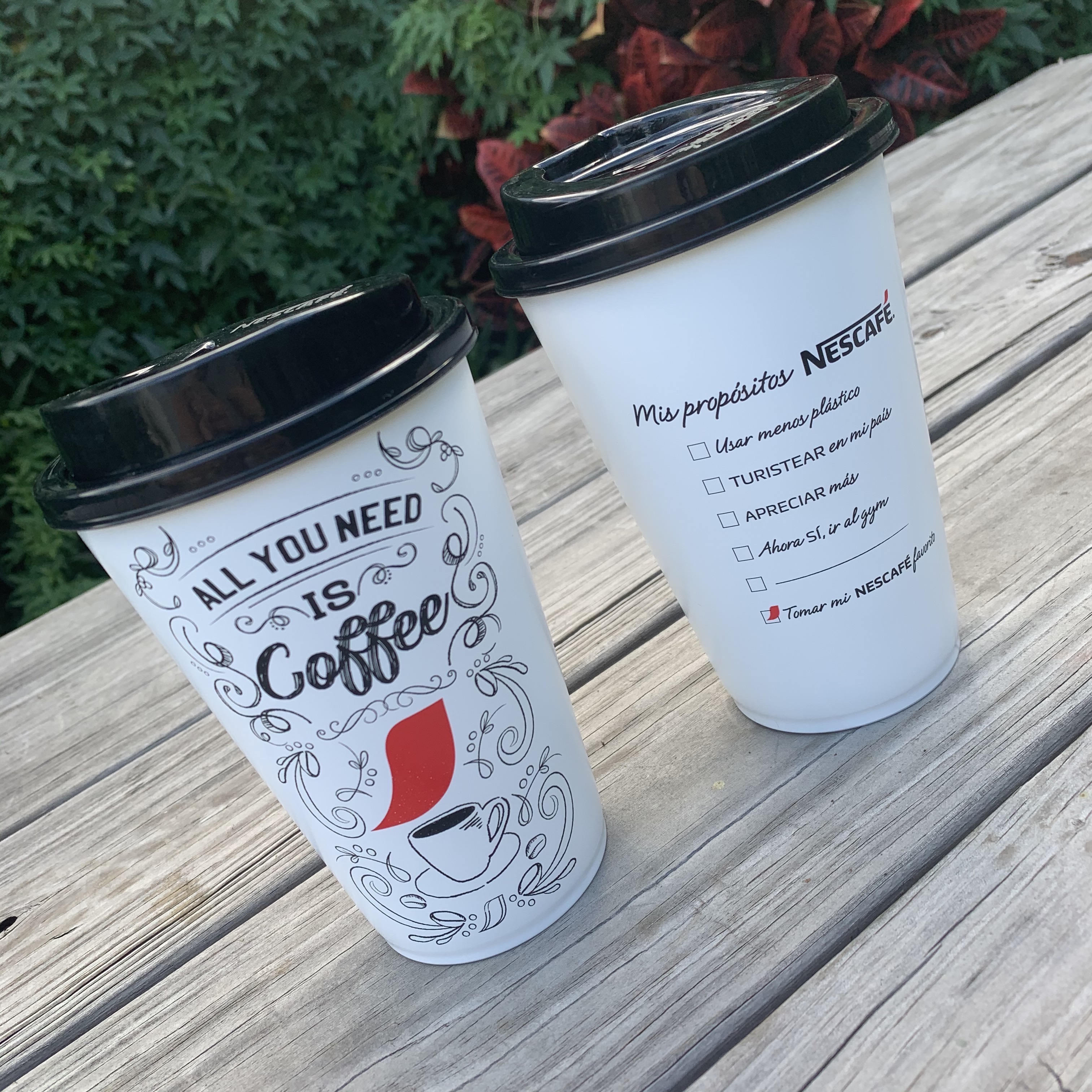 Nescafé® lanza termos reutilizables para reducir el uso de plástico