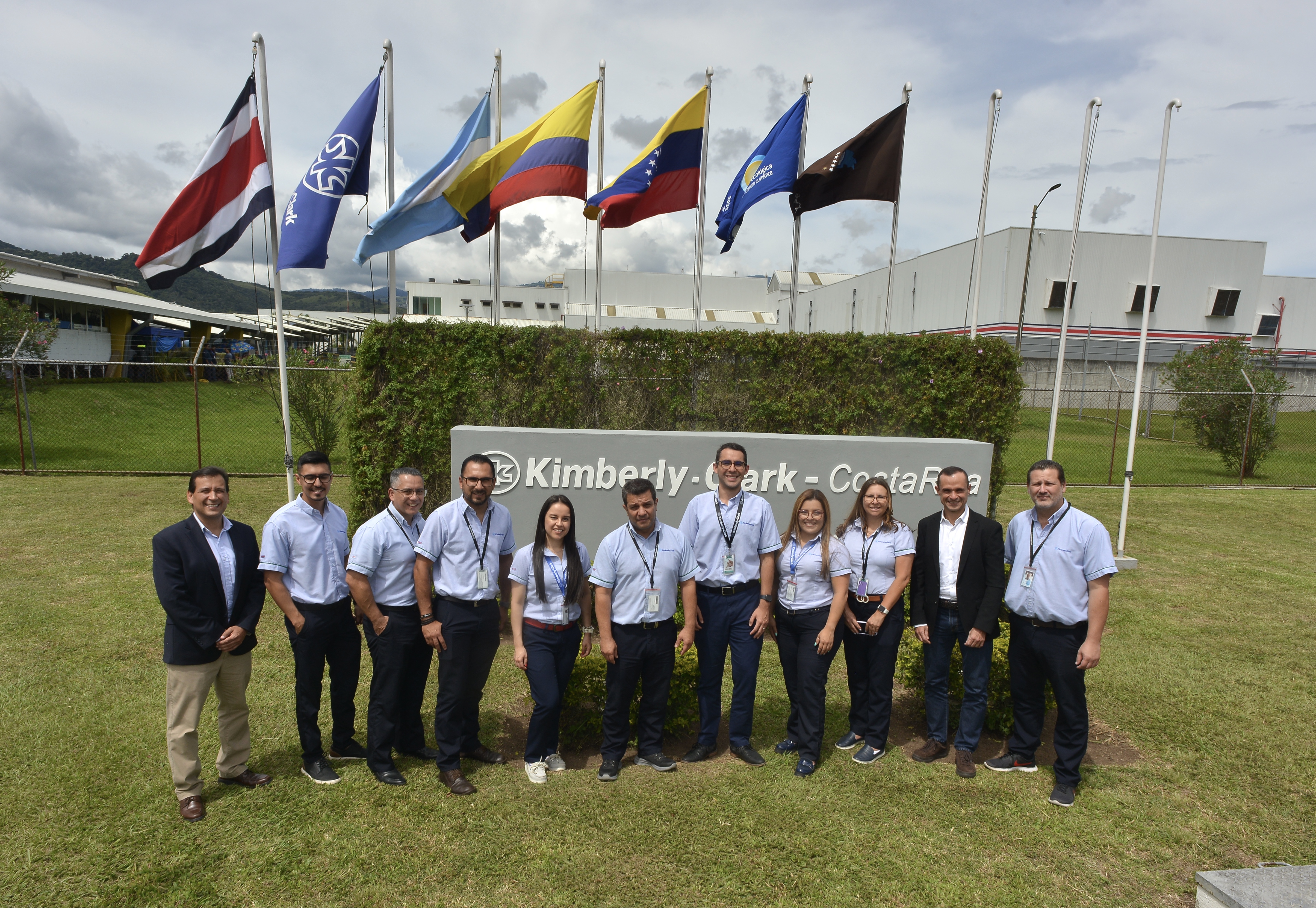 Compañía también recibió una estrella naranja en la categoría de Protección Animal y una bandera café por el tratamiento de aguas residuales.