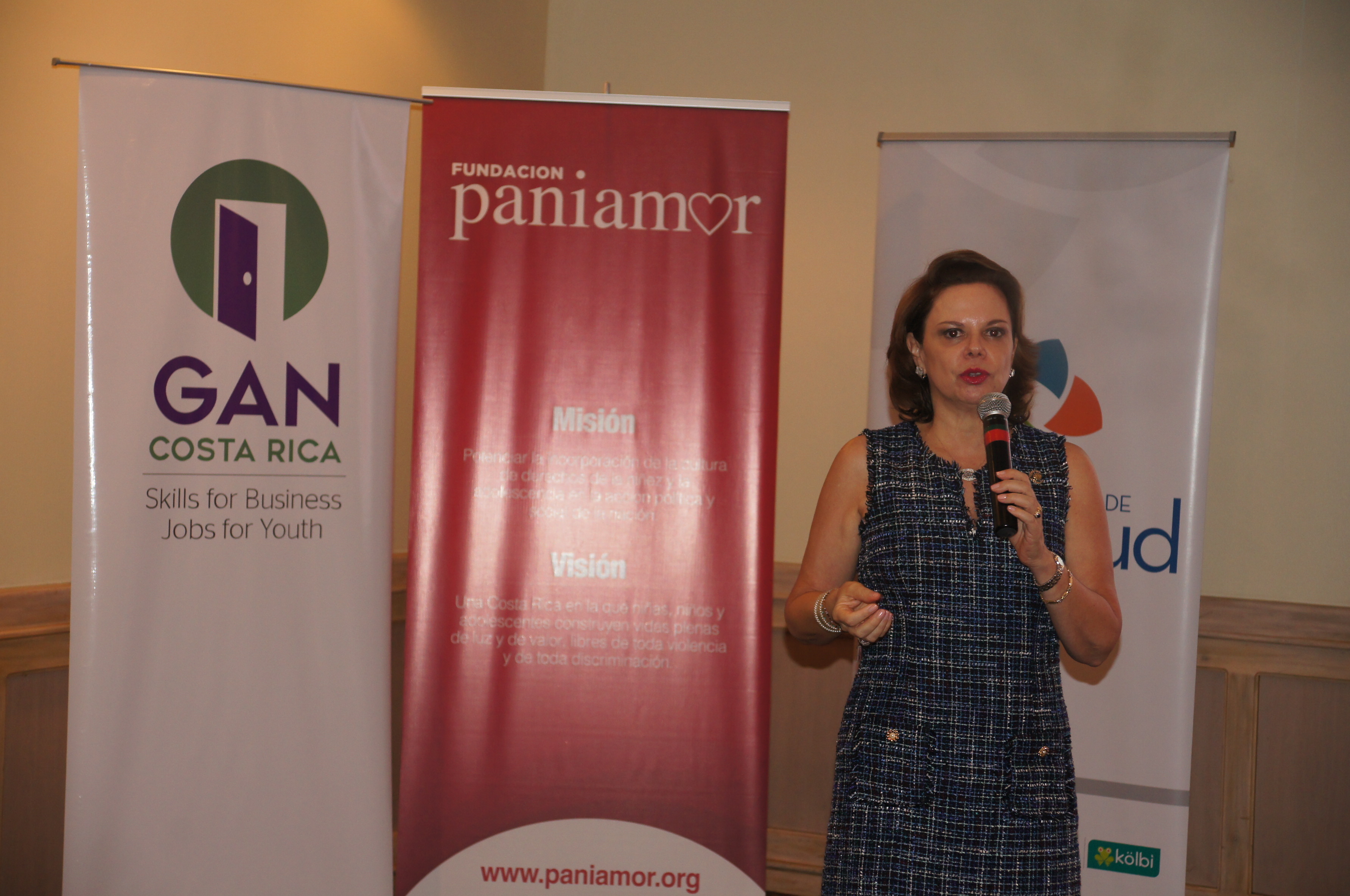 Empresas y personas jóvenes se reúnen por 1era vez para hablar sobre educación técnico profesional