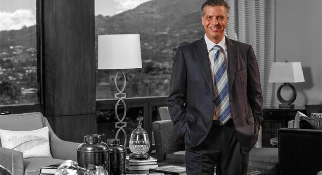 Luis Javier Castro Lachner es galardonado como empresario del año
