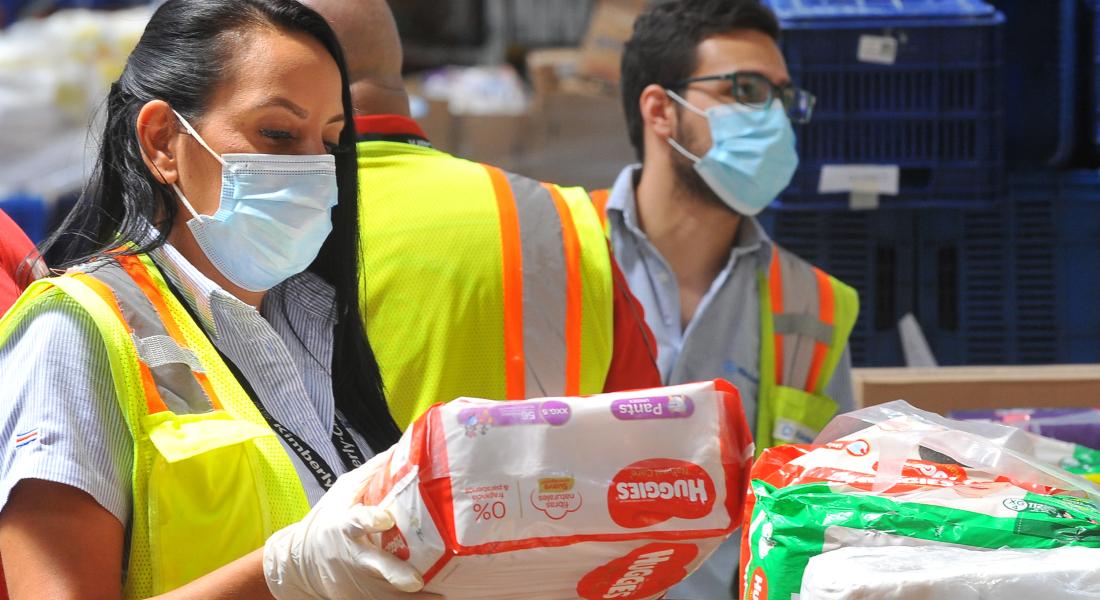 Banco de Alimentos recibe apoyo de voluntarios de Kimberly-Clark en Costa Rica