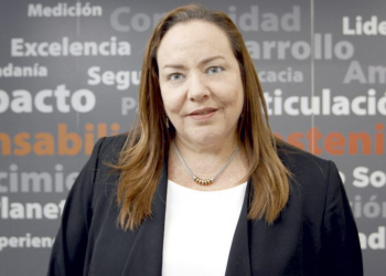 Olga Sauma, Directora Ejecutiva de AED, es reconocida por su liderazgo